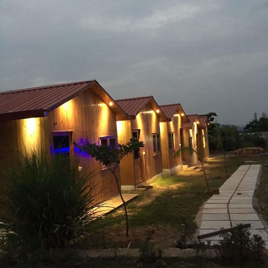 The Rustic Pines Hotel Udaipur Exterior photo